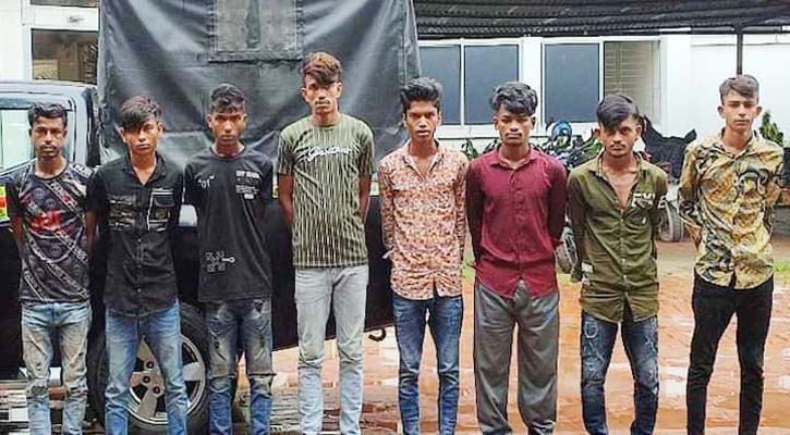 সোনারগাঁয়ে টাইগার গ্রুপের ৮ সদস্য গ্রেপ্তার