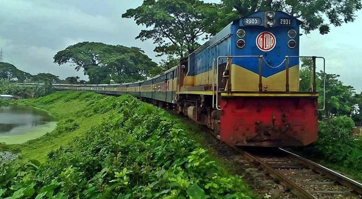 বন্ধের দিনেও চলবে ১৪ ট্রেন