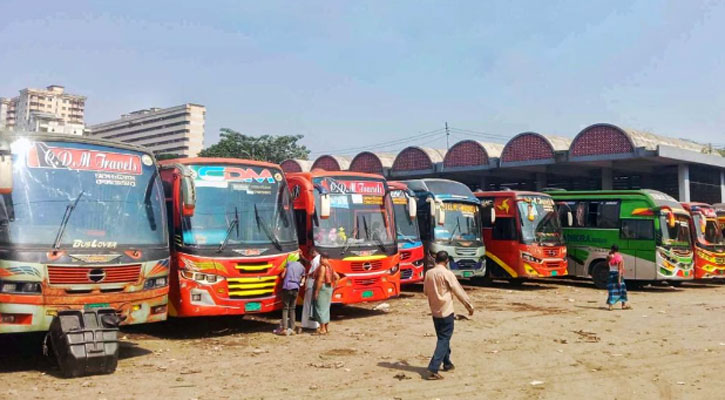 রাজধানী ছেড়ে গেছে দূরপাল্লার কিছু বাস