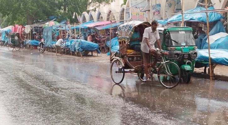 ঈদের বিকেলে রাজধানীতে স্বস্তির বৃষ্টি