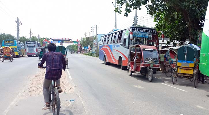 রাজবাড়ী থেকে সব রুটে বাস চলাচল বন্ধ