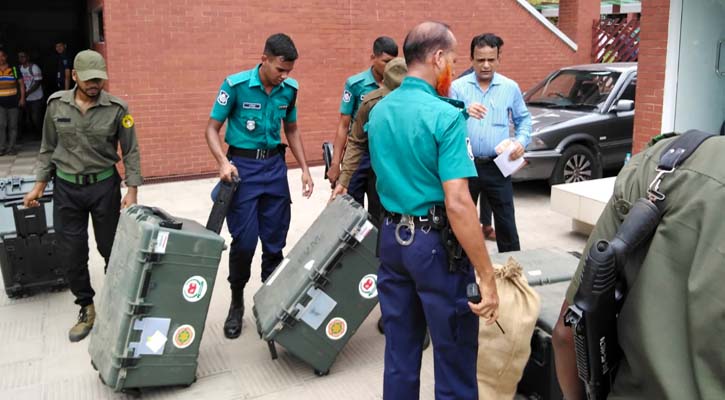 কেন্দ্রে যাচ্ছে ইভিএম, নিরাপত্তা ব্যবস্থা জোরদার