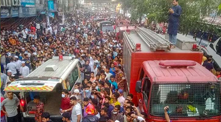 গুলিস্তানে বিস্ফোরণ : উদ্ধারে ফায়ার সার্ভিসের ১১ ইউনিট