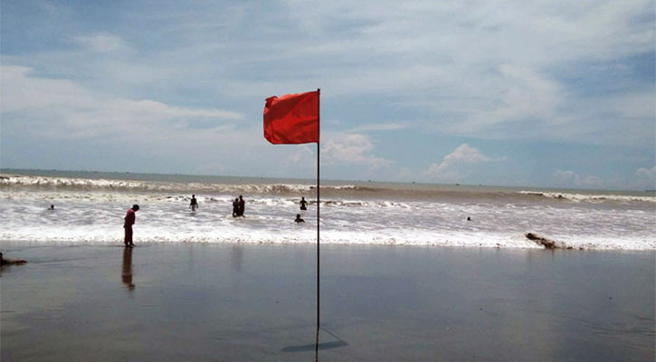 সমুদ্রবন্দরে ৩ নম্বর সতর্ক সংকেত