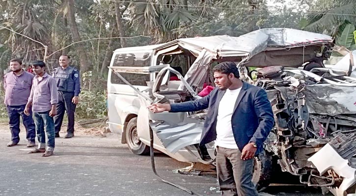 বাসের সঙ্গে বরযাত্রীর গাড়ির সংঘর্ষ: শিশু নিহত, আহত ১০