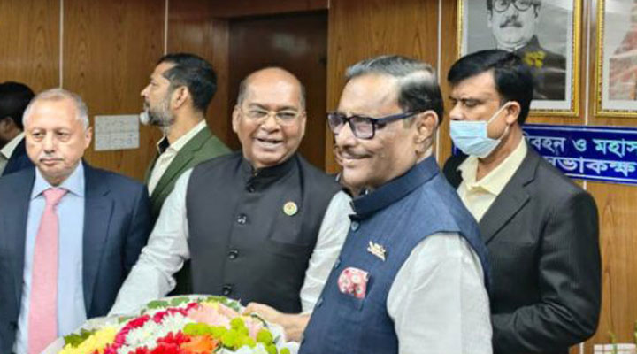 ‘বিদেশিরা নয়, ক্ষমতায় বসাবে দেশের জনগণ’
