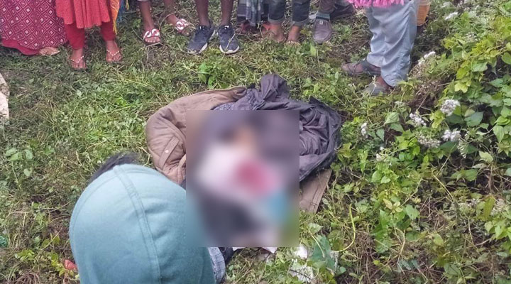 মহাসড়কের পাশে পড়ে ছিল গামছা পেঁচানো যুবকের মরদেহ