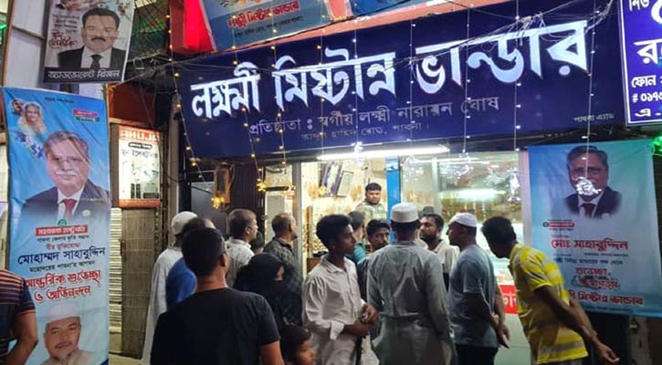 স্মৃতিঘেরা লক্ষ্মী মিষ্টান্ন ভাণ্ডার ঘুরে গেলেন রাষ্ট্রপতি