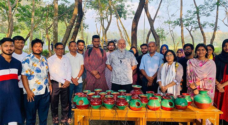 নোবিপ্রবি শিক্ষার্থীদের ‘পাখিদের জন্য ভালোবাসা’