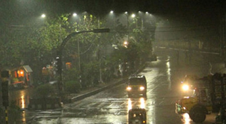 অবশেষে রাজধানীতে বৃষ্টি