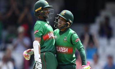 মুশফিকের সঙ্গে দেশে ফিরবেন সাকিবও