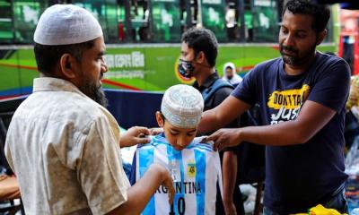বাংলাদেশে ফুটবল নিয়ে যা চলছে তা রীতিমতো উন্মাদনা