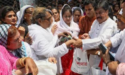 হজ না করে সেই টাকা ক্ষতিগ্রস্তদের দিলেন আলেয়া