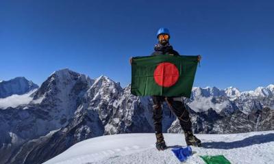 দুই পর্বতে বাংলাদেশের পতাকা উড়ালেন পাবনার তৌকির