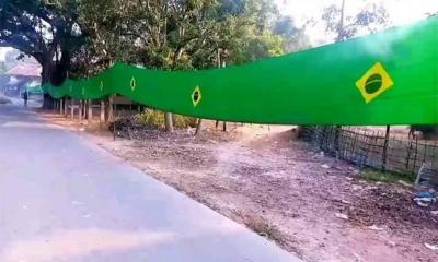কাচারি পাড়ায় ব্রাজিলের ৪২৫ ফুট দীর্ঘ পতাকা