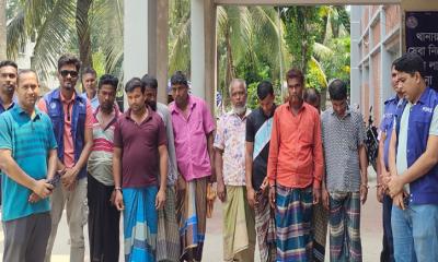 ফরিদপুরে কলাবাগান থেকে ১০ জুয়ারি গ্রেপ্তার