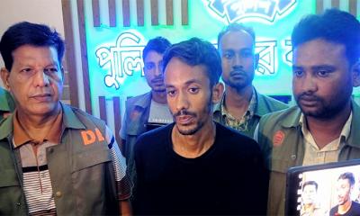 আগুন দেওয়ার ঘটনায় ছাত্রদল নেতা গ্রেপ্তার