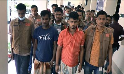 বাসে ডাকাতি ও ধর্ষণের ঘটনায় গ্রেপ্তার আরও ২