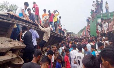 ভৈরবে ভয়াবহ ট্রেন দুর্ঘটনায় ২০ জন নিহত