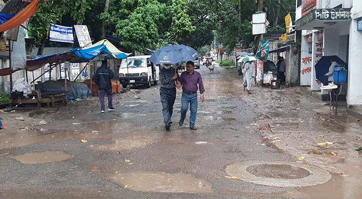 সিত্রাংয়ের প্রভাবে সাতক্ষীরাজুড়ে বৃষ্টি