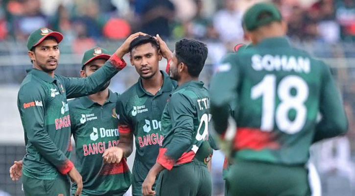 টাইগারদের বোলিং তোপে নাস্তানাবুদ নিউজিল্যান্ড