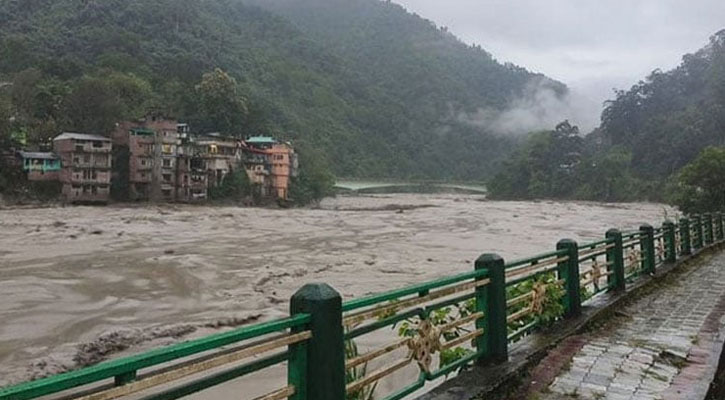 ভারতের পূর্ব সিকিমে হঠাৎ বন্যায় ২৩ সেনা নিখোঁজ