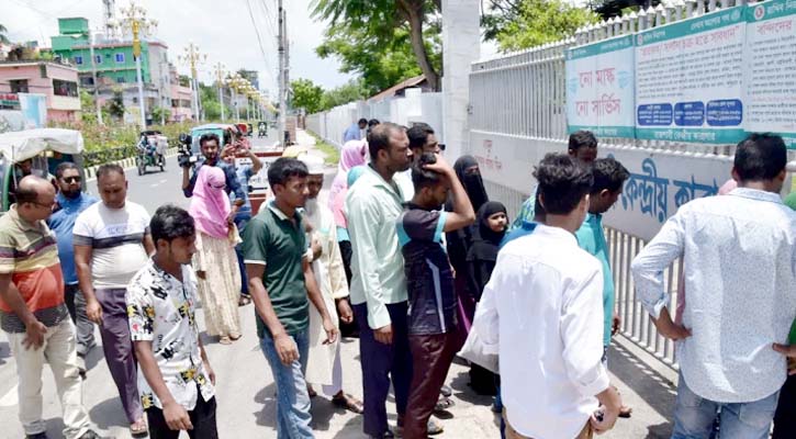 মৃত্যুদণ্ডপ্রাপ্ত আসামির সঙ্গে শেষ সাক্ষাতের জন্য কারাগারে স্বজনেরা