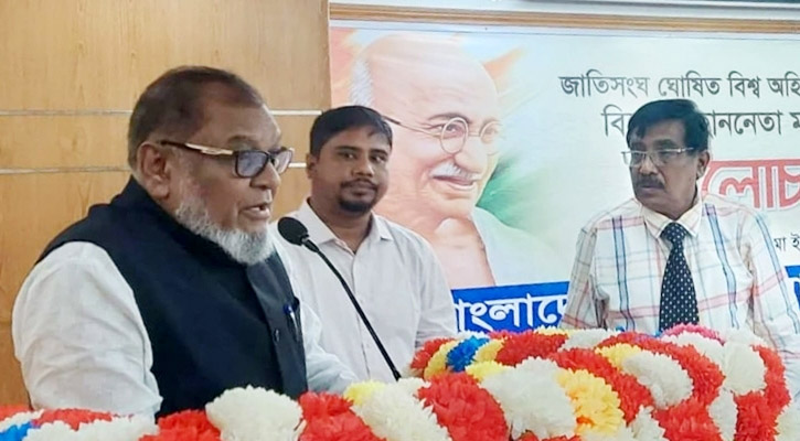 গান্ধীর নোবেল পুরস্কার না পাওয়া নিয়ে যা বললেন মোজাম্মেল হক