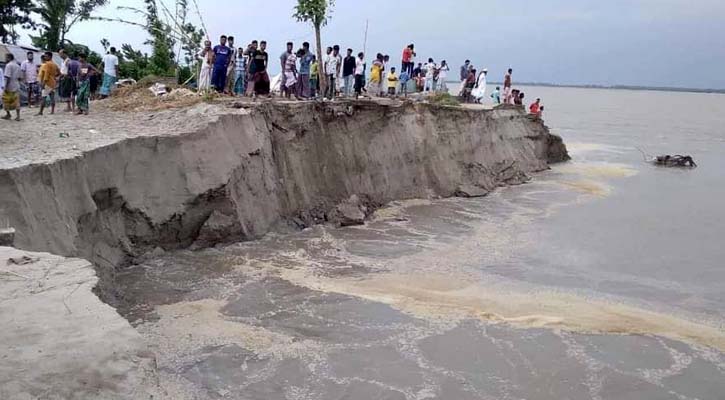 সাড়ে ৬০০ কোটি টাকার স্থায়ী বাঁধ নির্মাণ কাজ বন্ধ