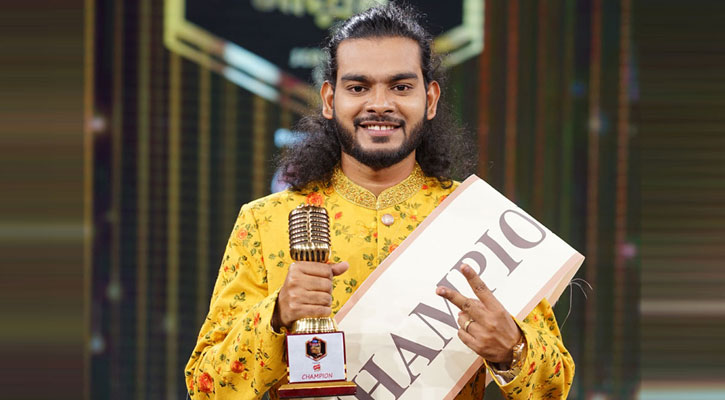 ‘বাংলার গায়েন সিজন-২’ চ্যাম্পিয়ন বাঁধন