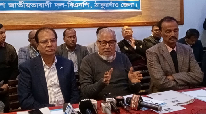 ‘সরকার রাষ্ট্র কাঠামোকে ভেঙে ফেলেছে’