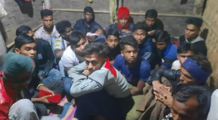 ২৬ রোহিঙ্গাসহ ৫ দালাল আটক