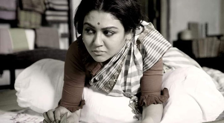 রোববার শিল্পকলায় জয়া অভিনীত ‘ঝরা পালক’