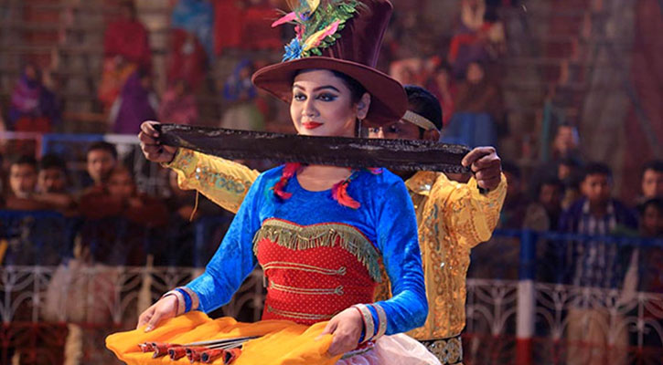 আজ জাদুঘরে জয়ার ‘বিউটি সার্কাস’