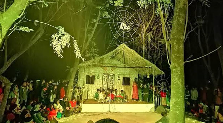 জাবিতে হিম উৎসব শুরু