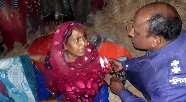 ৯৯৯-এ ফোন পেয়ে বৃদ্ধাকে উদ্ধার পুলিশের