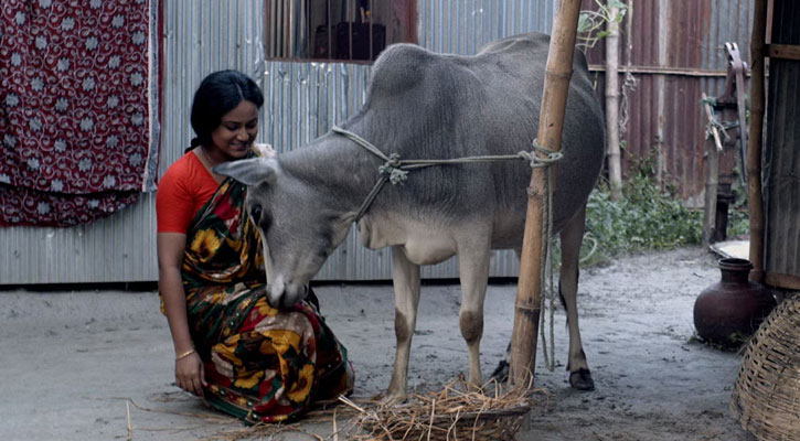 টিএসসিতে আজ ‘সাঁতাও’