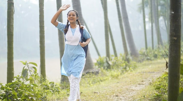 ৭ কেজি ওজন কমিয়ে ‘স্কুলছাত্রী’ দীঘি