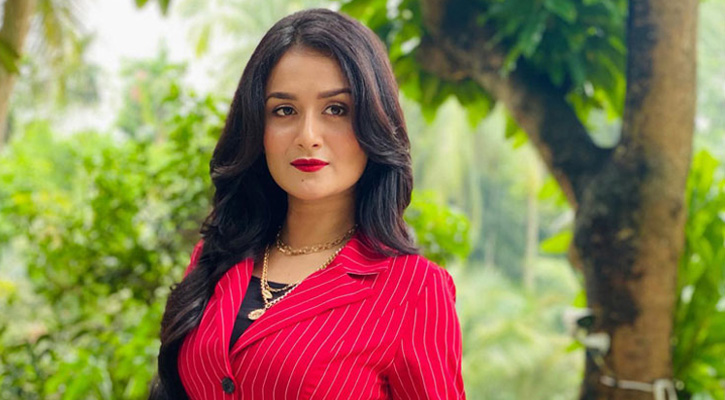 ‘খুফিয়া’ সিনেমার প্রস্তাব পেয়েছিলাম, করিনি : নাদিয়া