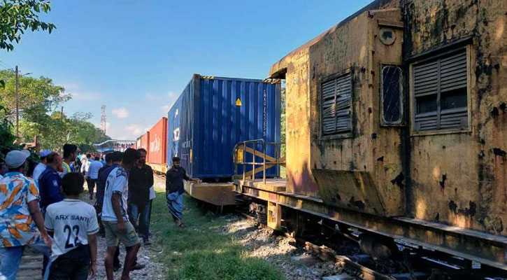 ব্রাহ্মণবাড়িয়ায় ট্রেনের ওয়াগন লাইনচ্যুত, আপ লাইনে চলাচল বন্ধ