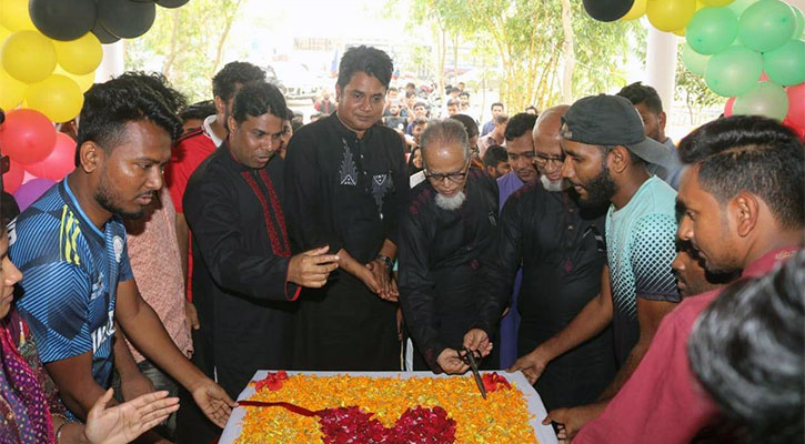 সংবাদ প্রকাশে প্রতিবেদনের পর বশেমুরবিপ্রবির ক্যাফেটেরিয়ার উদ্বোধন