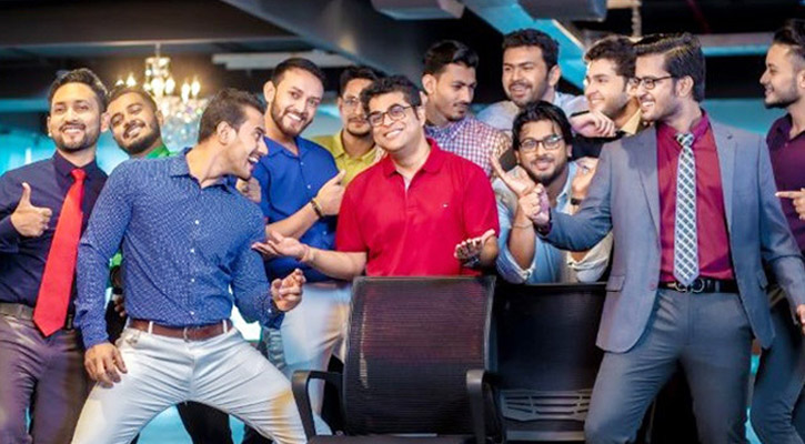 বিপ্লব সাহার ‘পুজোয় ছুটি নাই’!