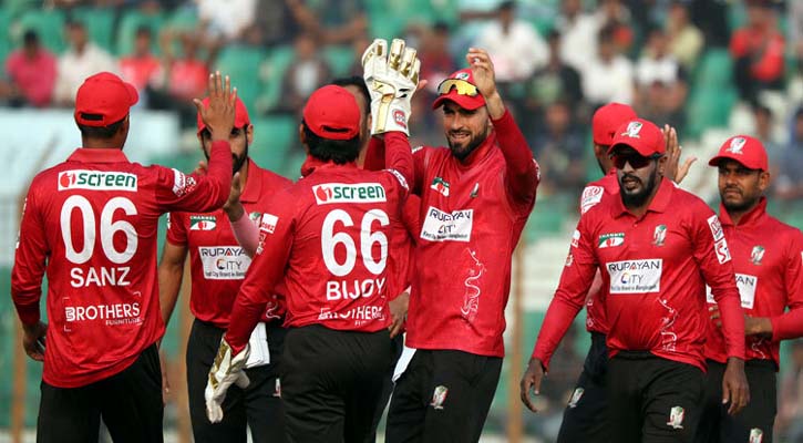 সাকিব জেতালেন বরিশালকে, হারের হ্যাটট্রিক কুমিল্লার