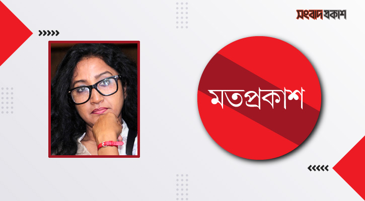 মিউমিউ করে প্রতিবাদ করার চেষ্টা করি