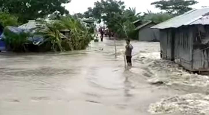 বেড়িবাঁধহীন চরগাসিয়া, ঝুঁকিতে ১৭ হাজার মানুষ