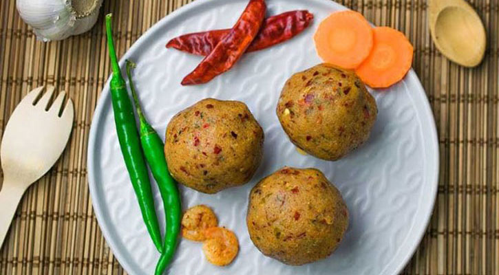 গরম ভাতের সঙ্গে থাকুক নারকেলের ভর্তা