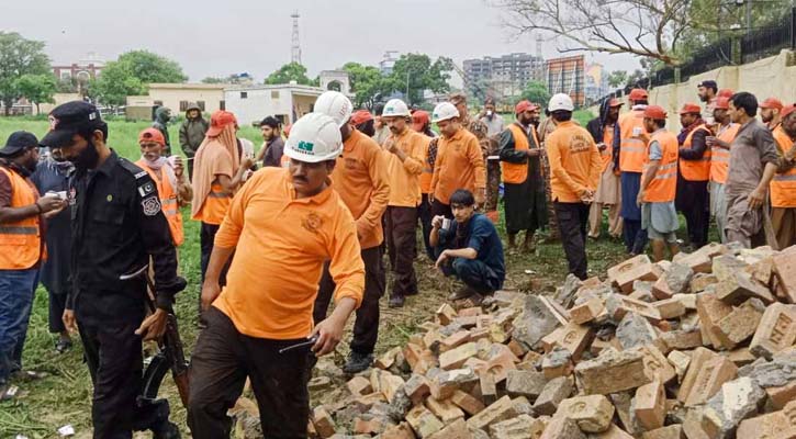 পাকিস্তানে দেয়াল ধসে ১১ শ্রমিক নিহত