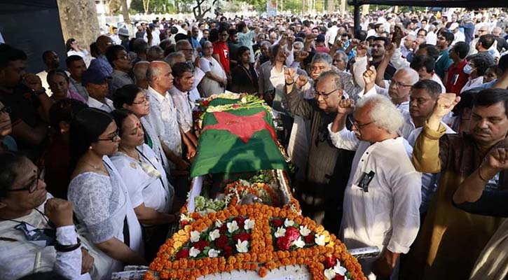 শহীদ মিনারে পঙ্কজ ভট্টাচার্যকে শেষ শ্রদ্ধা